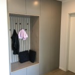 Garderobe in Asteiche in Lamellenoptik